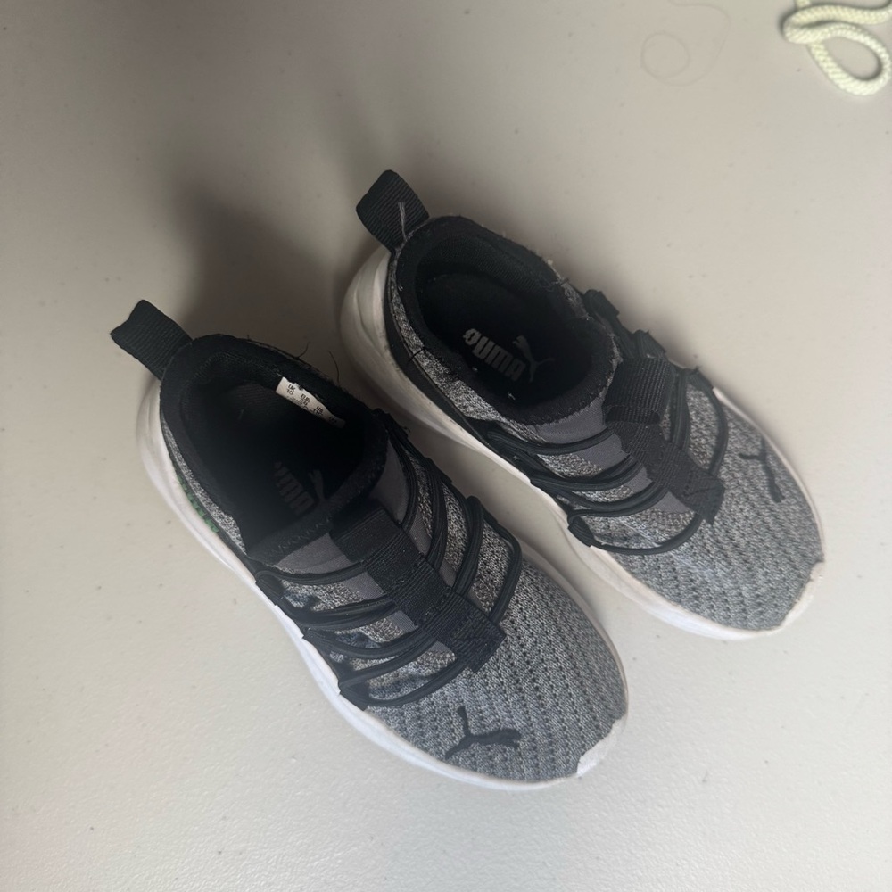 Puma Kids Black and Gray‎ Sneakers